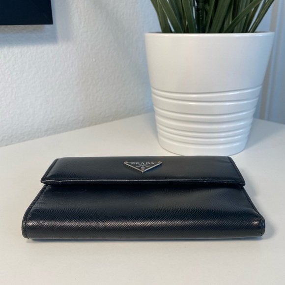 PRADA Saffiano Leather Trifold Wallet Unisex - Picture 9 of 13